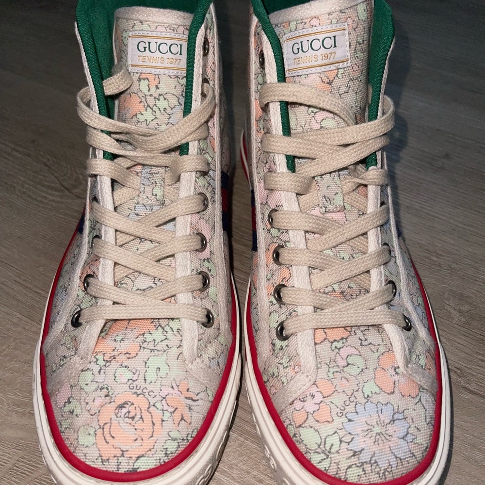 GUCCI TENNIS SHOE